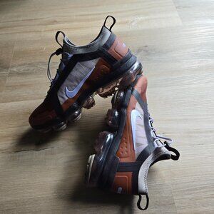 Nike Womens Cushlon Vapormax